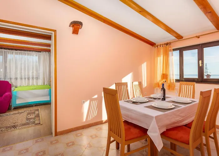 1 Bedroom Lovely In 马图利