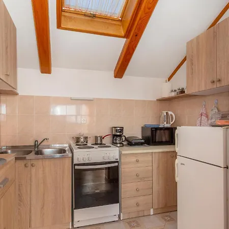 Apartment 1 Bedroom Lovely In