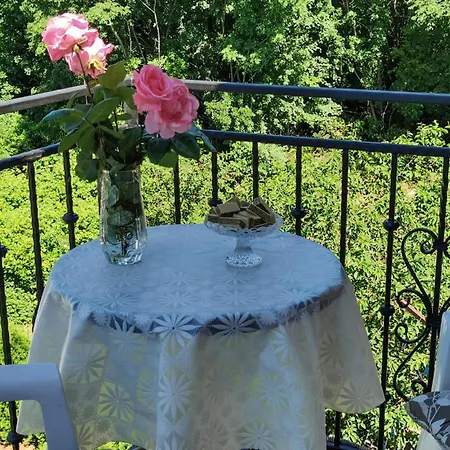 1 Bedroom Lovely In *