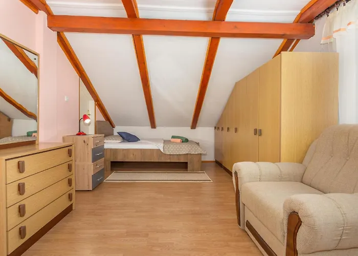 Apartment 1 Bedroom Lovely In